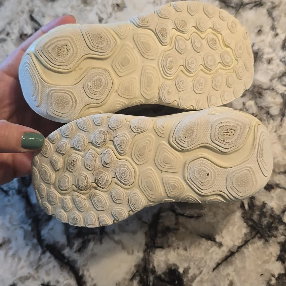 Toddler New Balance And Vans Set - Picture 4 of 15